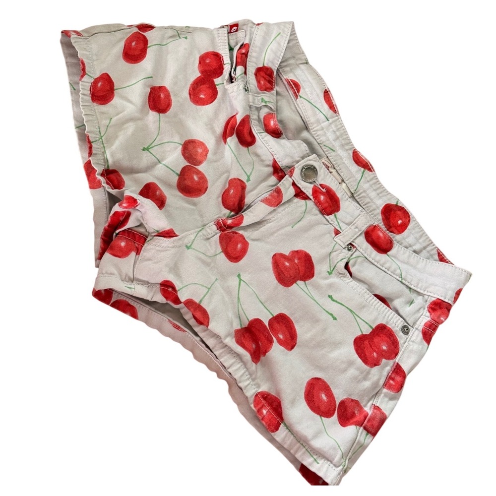 Y2K 2000s style Marilyn Monroe Cherry Print Shorts Retro Pinup Style
